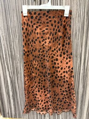 Aritzia - Wilfred free midi slip skirt